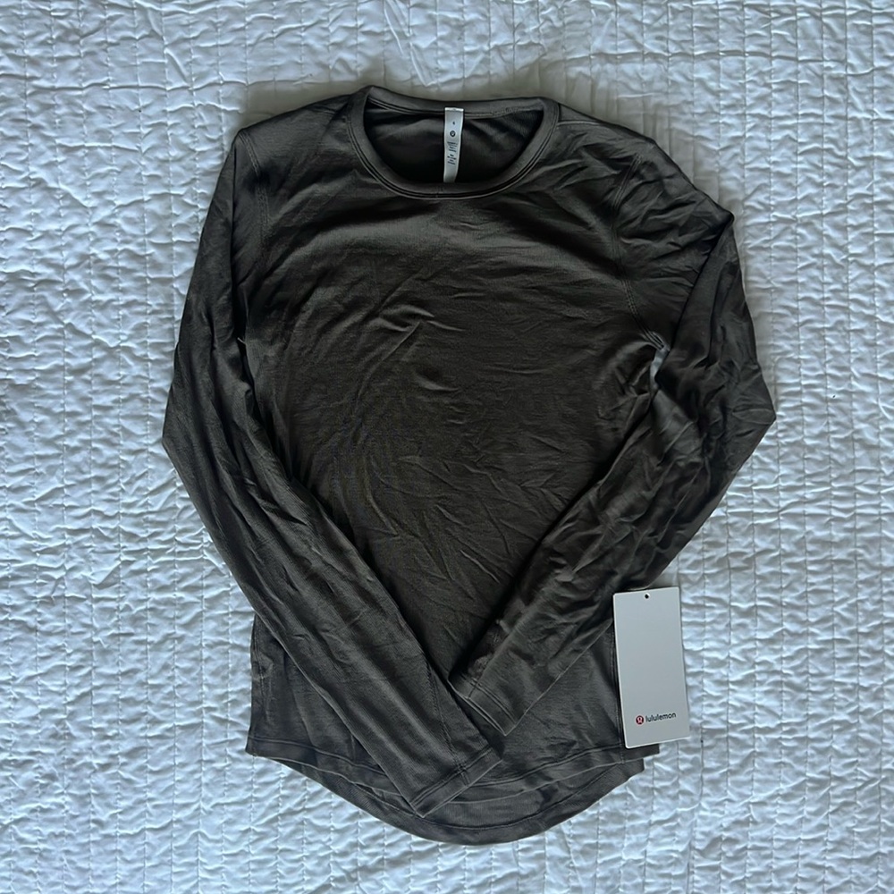 Lululemon hold tight long sleeve
